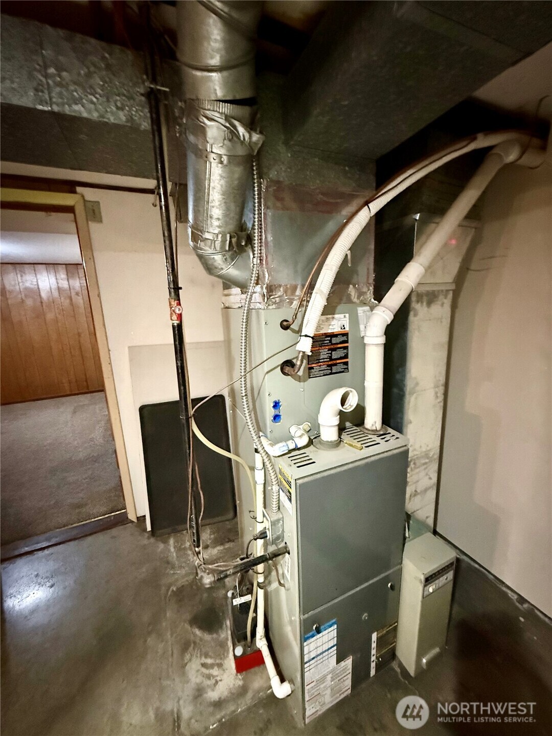 1006 East Dobson Road Odessa, WA 99159 - Photo 26 of 38 a view of storage and utility room