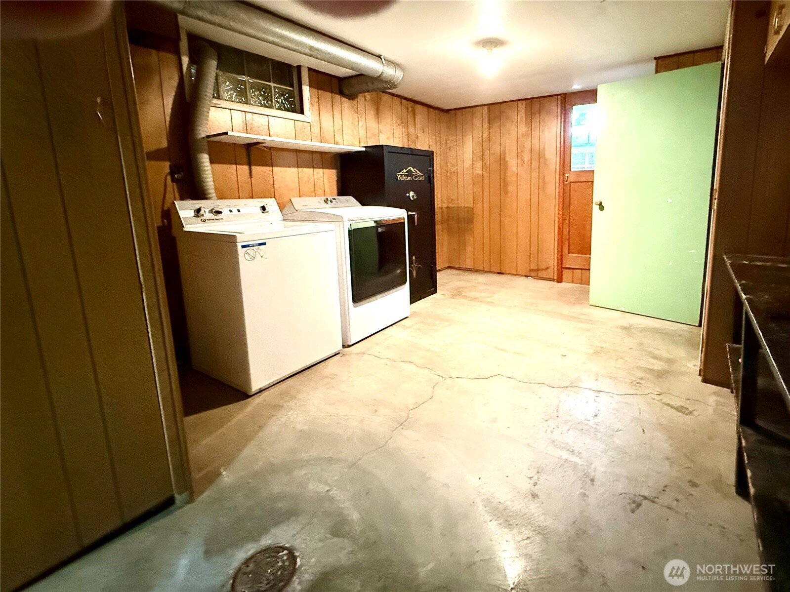 1006 East Dobson Road Odessa, WA 99159 - Photo 31 of 38 a utility room with dryer and washer