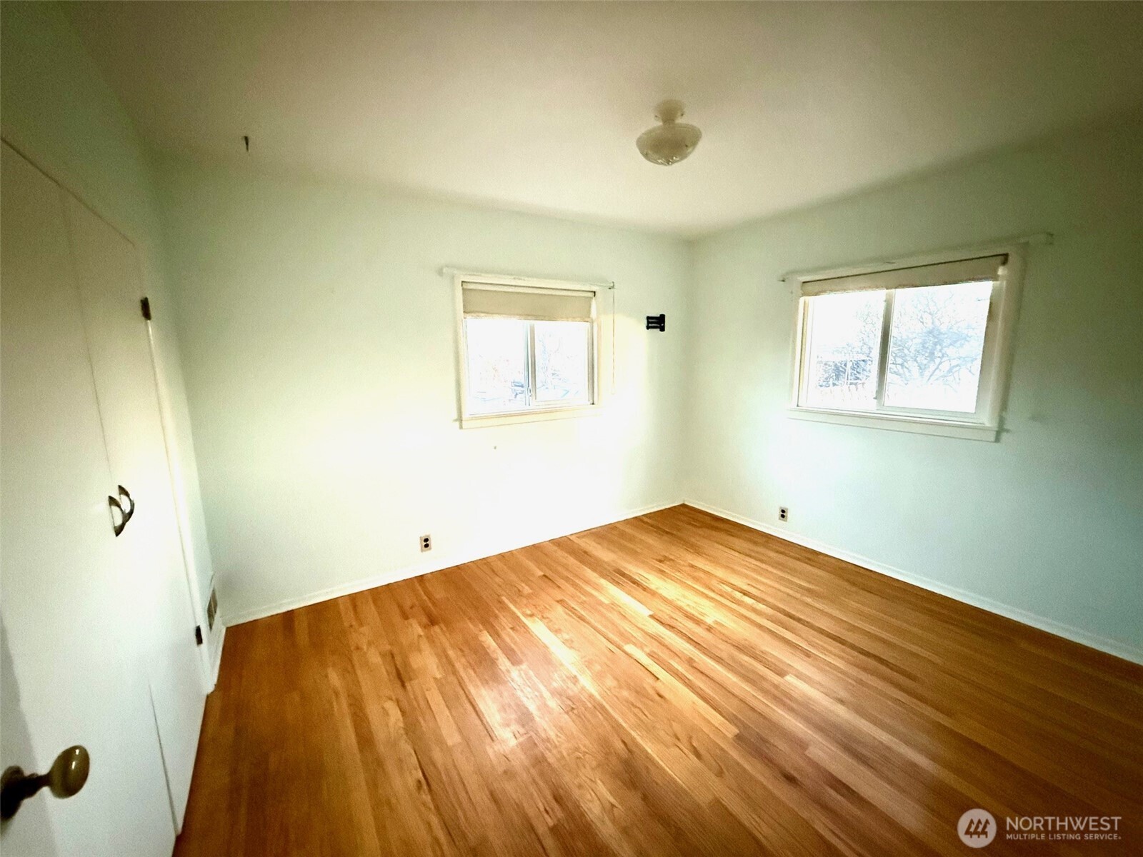1006 East Dobson Road Odessa, WA 99159 - Photo 7 of 38 a view of empty room with wooden floor
