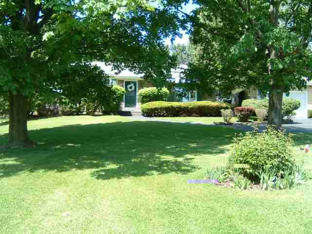 115 Golf Course Road Amsterdam, NY 12010 - Photo 2 of 6 Photo 2