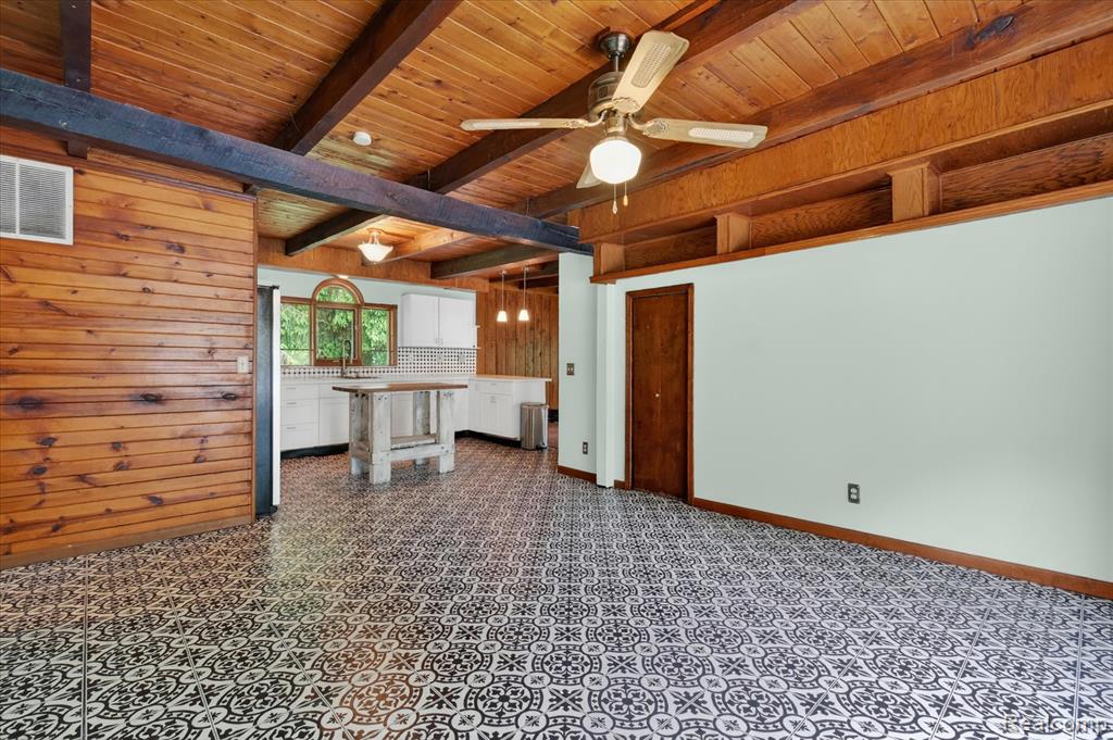 41303 Harris Road Belleville, MI 48111 - Photo 18 of 49
