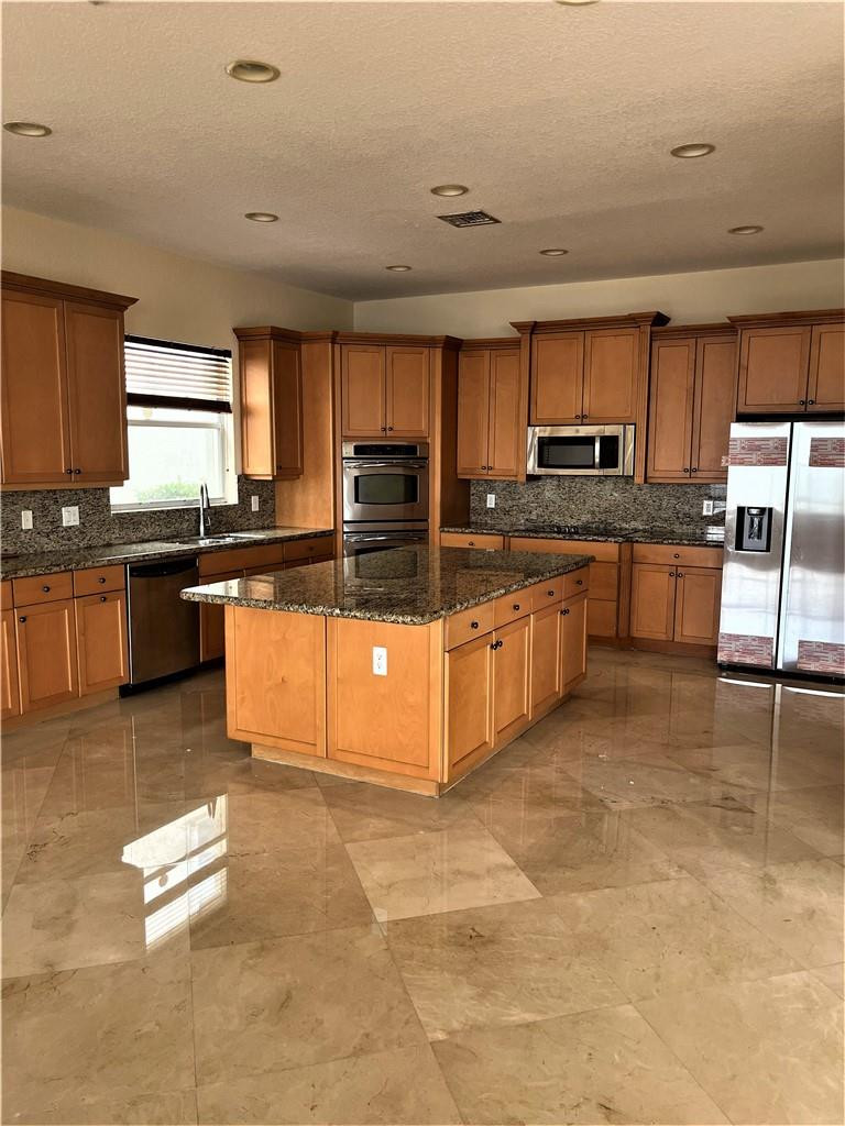 17989 Southwest 54th Street Miramar, FL 33029 - Photo 10 of 53 Photo 10