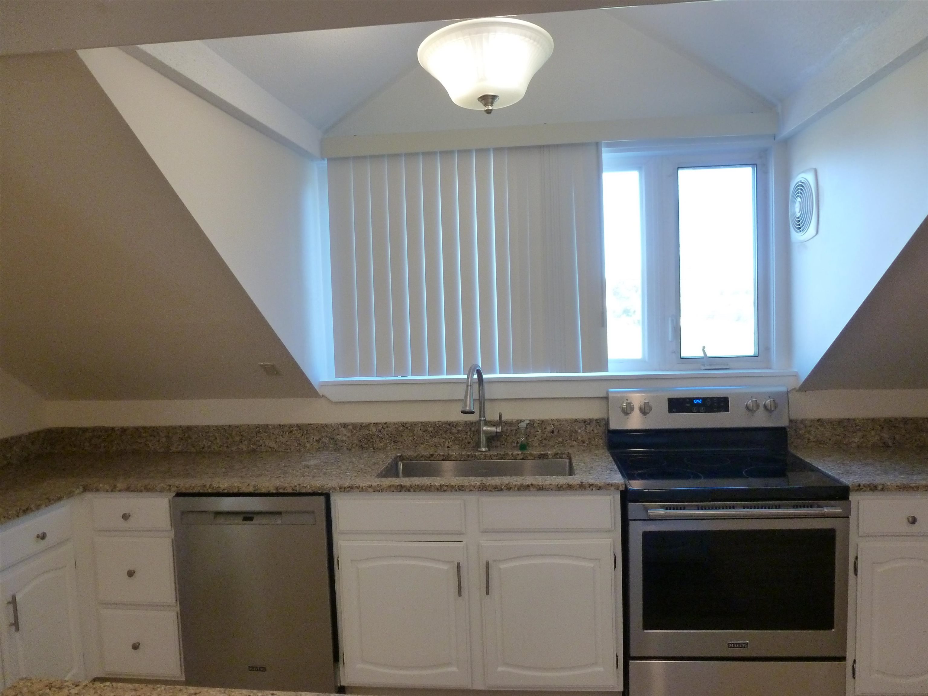 1155 Putney Road, Unit 1A Brattleboro, VT 05301 - Photo 4 of 12