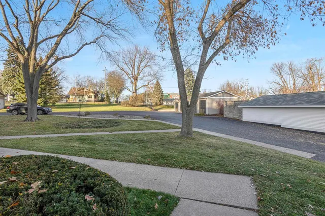 $609,900 | 490 South Lawson Drive, Unit C1 S6 S1, Green Lake, WI 54941