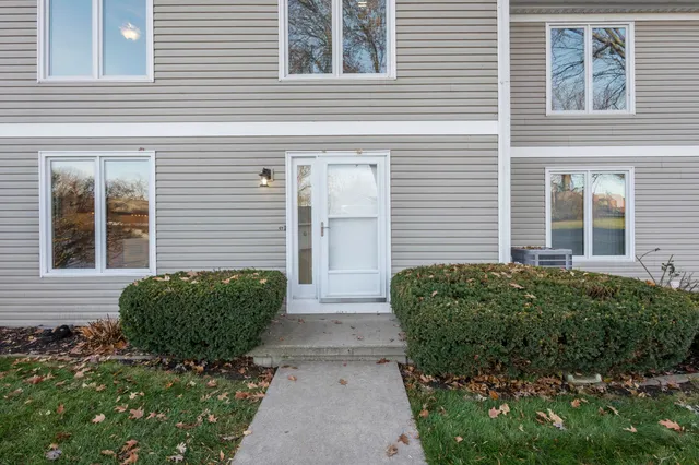 $609,900 | 490 South Lawson Drive, Unit C1 S6 S1, Green Lake, WI 54941