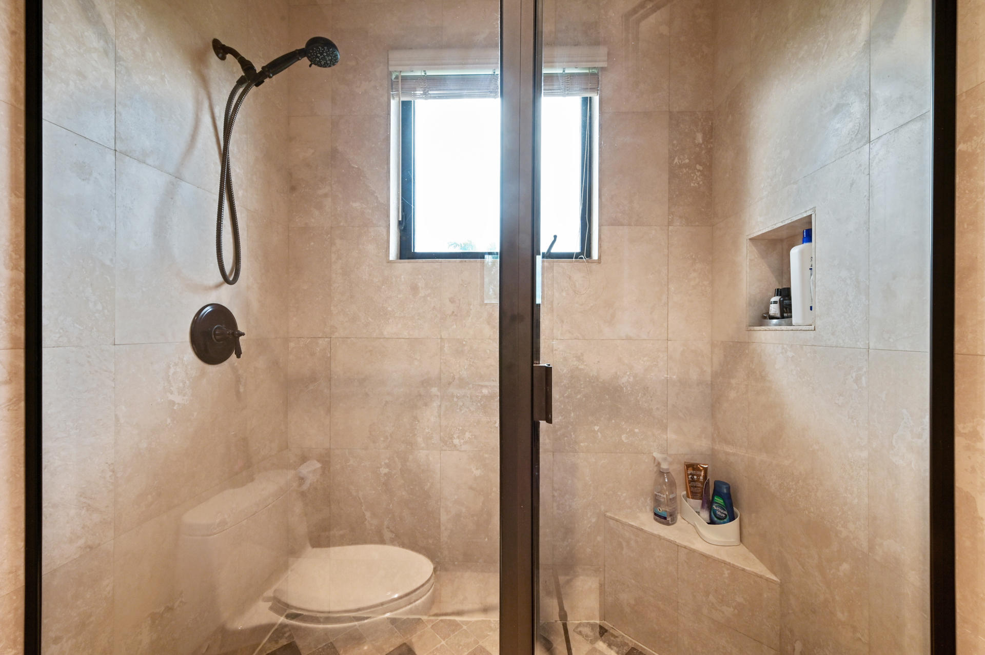 17626 Middlebrook Way Boca Raton, FL 33496 - Photo 18 of 54 Bathroom 10