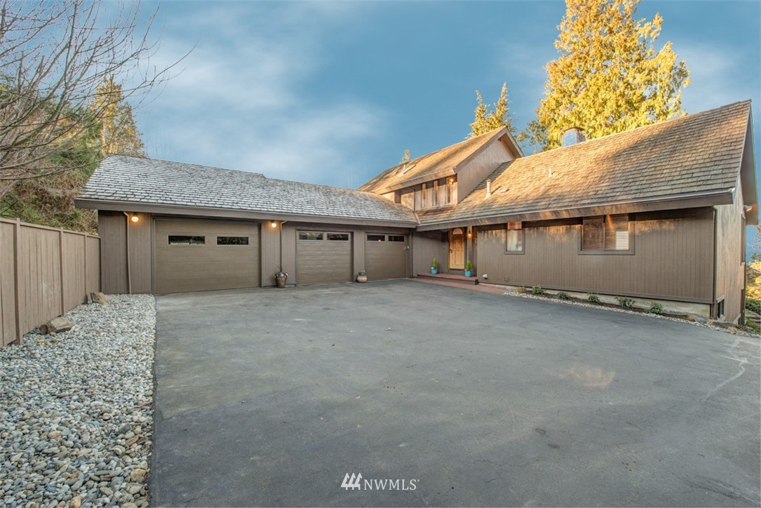 8230 Talbot Road Edmonds, WA 98026 - Photo 1 of 23 Gallery Image 1