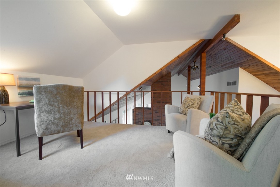 8230 Talbot Road Edmonds, WA 98026 - Photo 17 of 23 Gallery Image 17