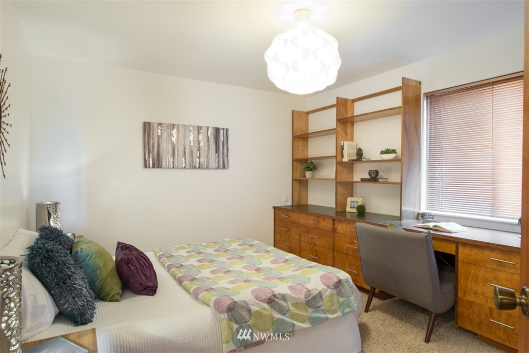 8230 Talbot Road Edmonds, WA 98026 - Photo 19 of 23 Gallery Image 19
