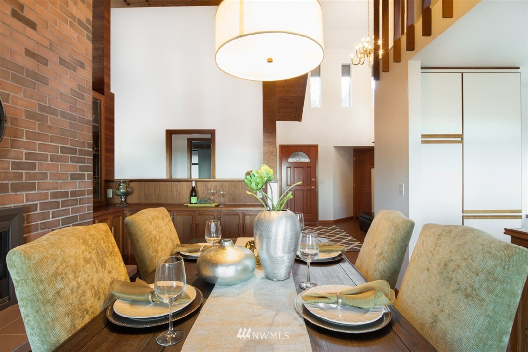 8230 Talbot Road Edmonds, WA 98026 - Photo 9 of 23 Gallery Image 9