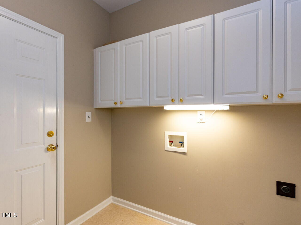720 Seastone Street Raleigh, NC 27603 - Photo 28 of 31 028-1280x960-laundry-room