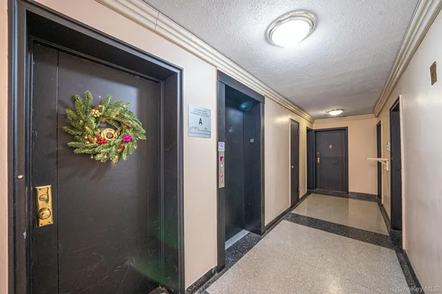 $249,999 | 213-05 75th Avenue, Unit 4N | Oakland Gardens