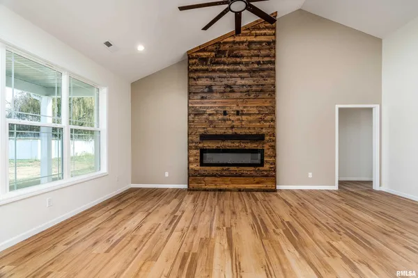 $435,000 | 1106 Horizon Drive, Marion, IL 62959