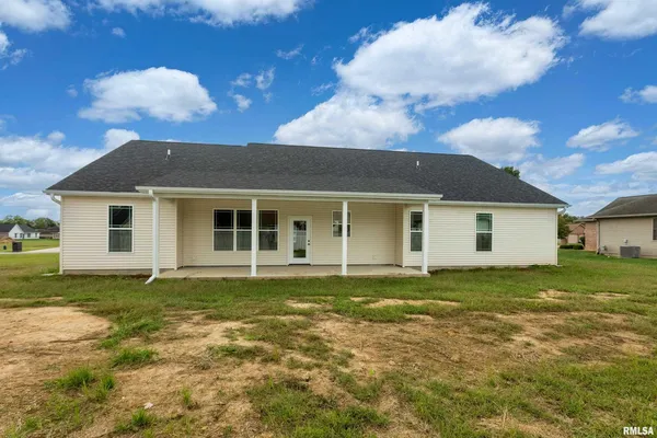 $435,000 | 1106 Horizon Drive, Marion, IL 62959