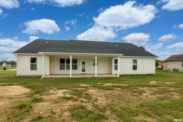 $435,000 | 1106 Horizon Drive, Marion, IL 62959