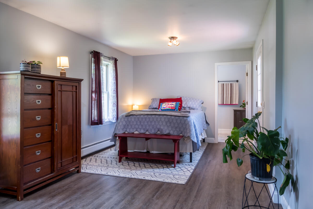 10 Radley Road Freeport, ME 04032 - Photo 17 of 44 19-Primary suite (1 of 6)