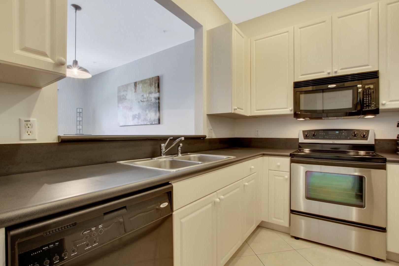 1552 Frederick Small Road, Unit 12D Jupiter, FL 33458 - Photo 14 of 23 House2-11