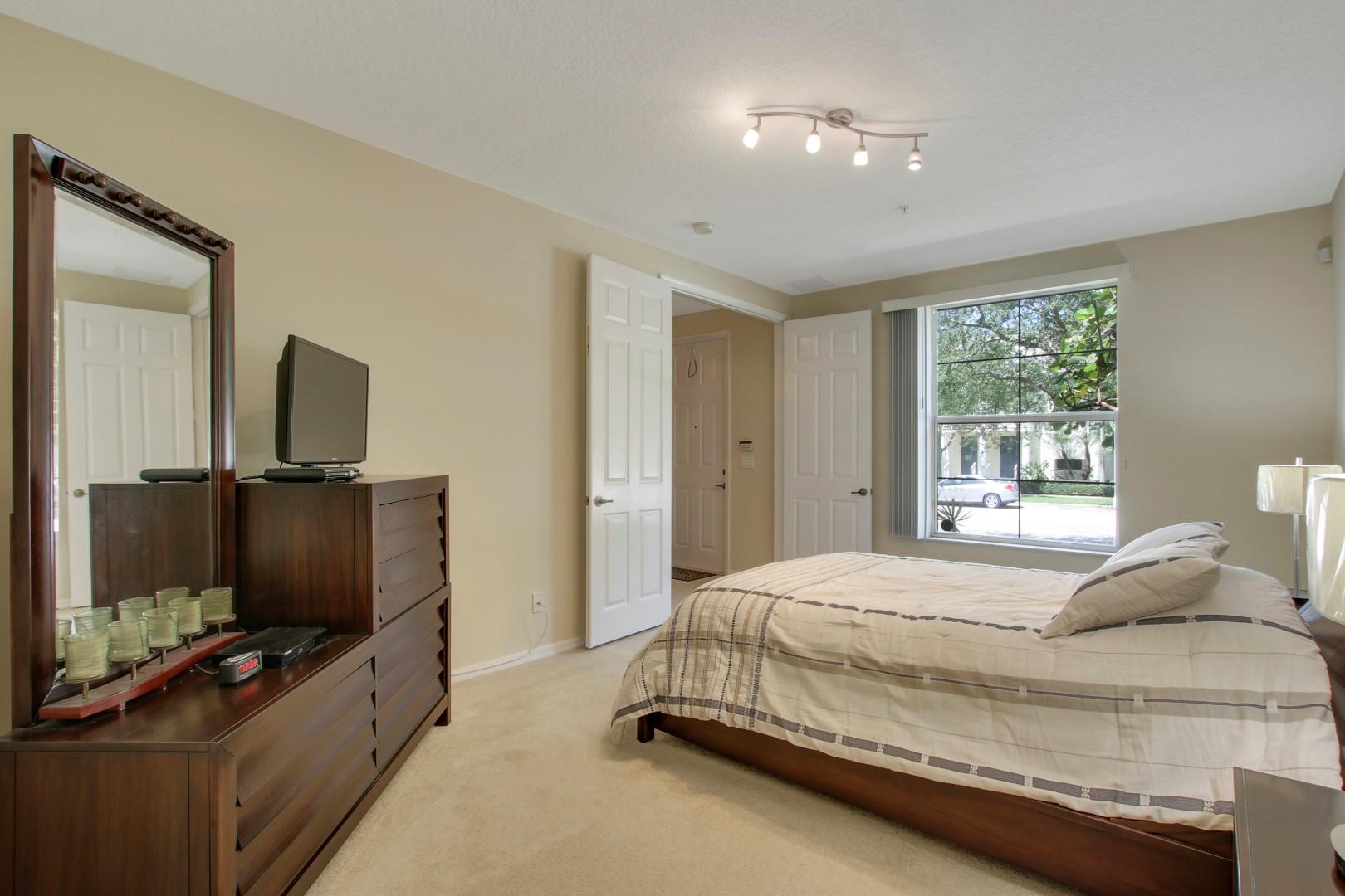 1552 Frederick Small Road, Unit 12D Jupiter, FL 33458 - Photo 6 of 23 House2-2