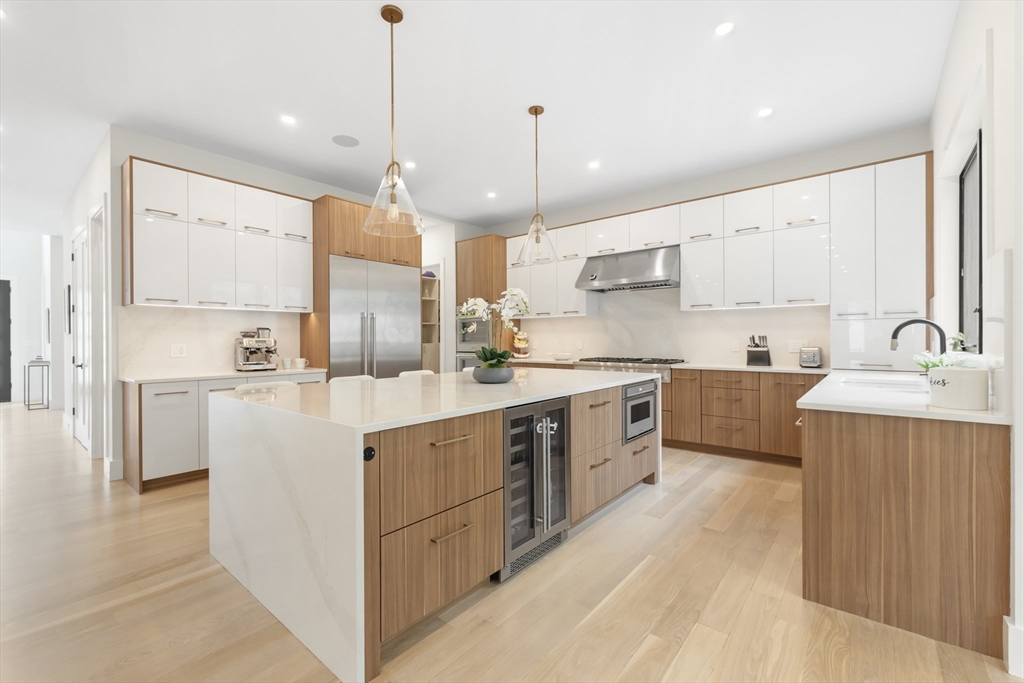 102 Booth Street Needham, MA 02494 - Photo 3 of 42
