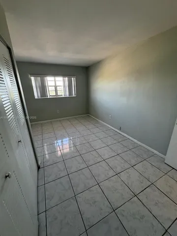 $2,000 | 17101 Northwest 57th Avenue, Unit 317, Miami Gardens, FL 33055