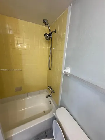 $2,000 | 17101 Northwest 57th Avenue, Unit 317, Miami Gardens, FL 33055