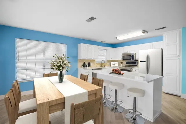 $1,200,000 | 220 Pinoak Drive, Mabank, TX 75156