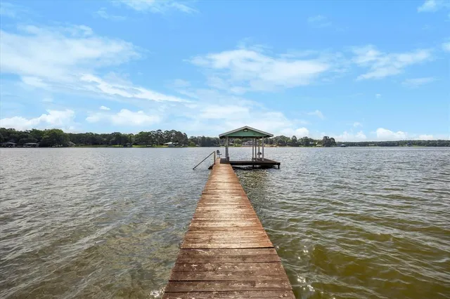 $1,200,000 | 220 Pinoak Drive, Mabank, TX 75156