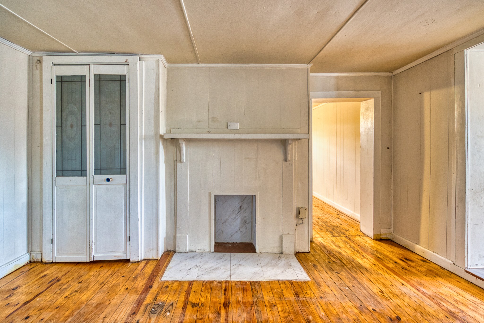62 North Main Street Springfield, TN 37172 - Photo 50 of 69 a view of an empty room with wooden floor and a window