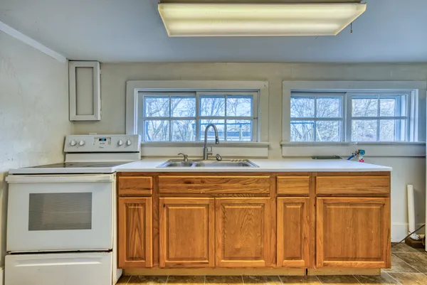 $450,000 | 62 North Main Street, Springfield, TN 37172