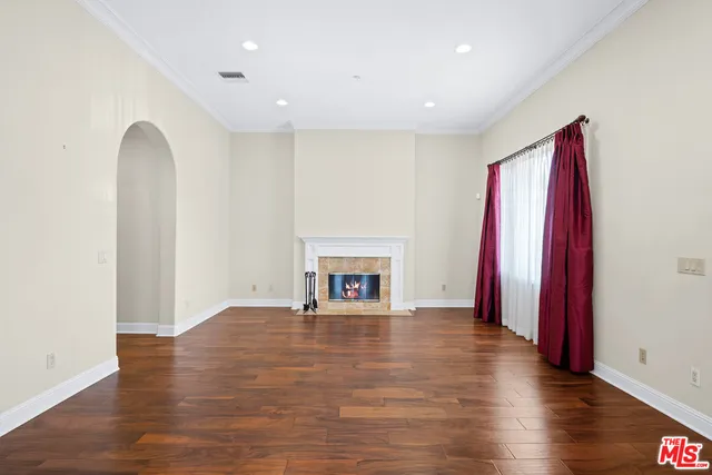a view of a livingroom with a fireplace