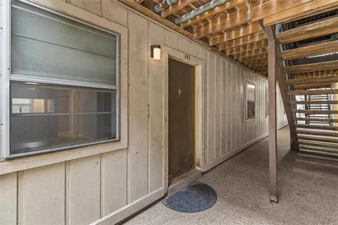 $120,000 | 2301 Edenborn Avenue, Unit 401, Metairie, LA 70001