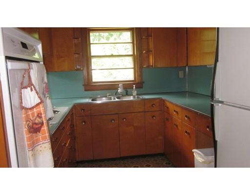 166 Shawsheen Road Andover, MA 01810 - Photo 5 of 14 Gallery Image 5