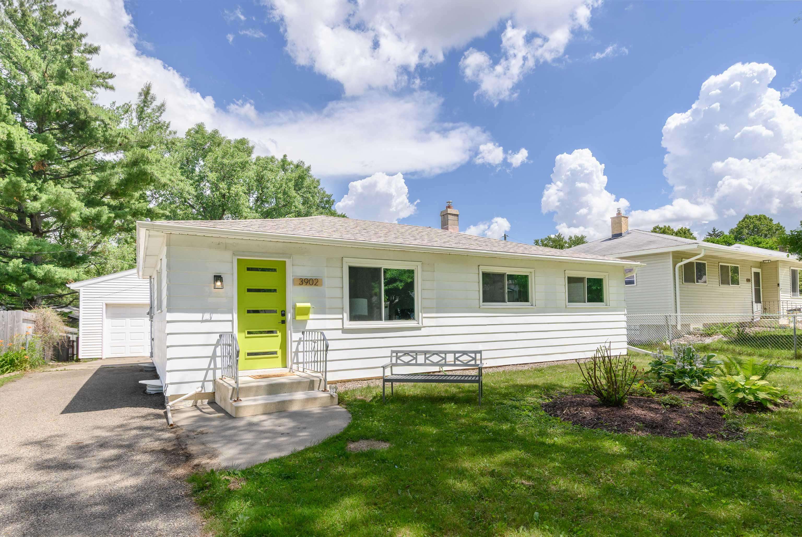 3902 Paus Street Madison, WI 53714 - Photo 3 of 22