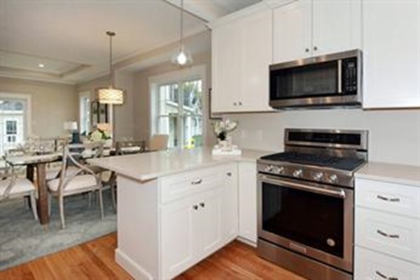 17 Oregon Road, Unit 6 Southborough, MA 01772 - Photo 4 of 22 Gallery Image 4
