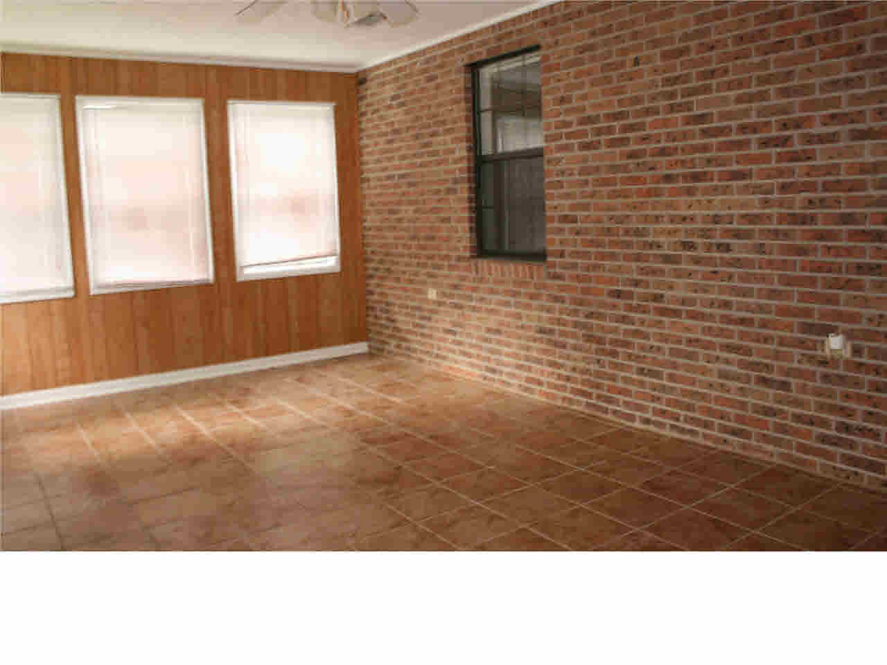 160 Hill Top Road Harrisville, MS 39082 - Photo 12 of 23 Sun room!