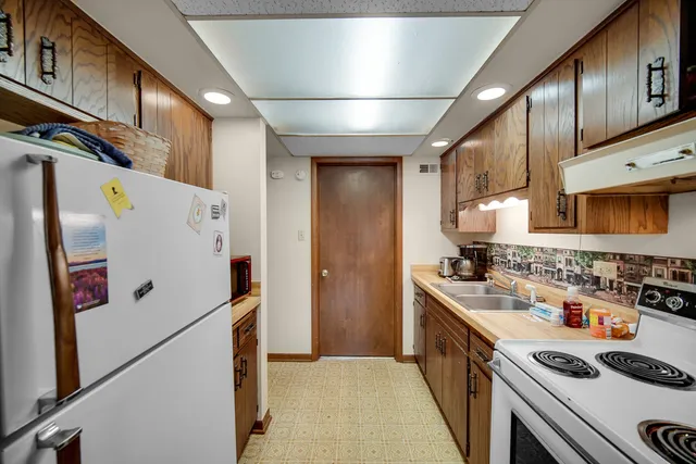 $285,000 | 2513 Ridge Road, Lansing, IL 60438