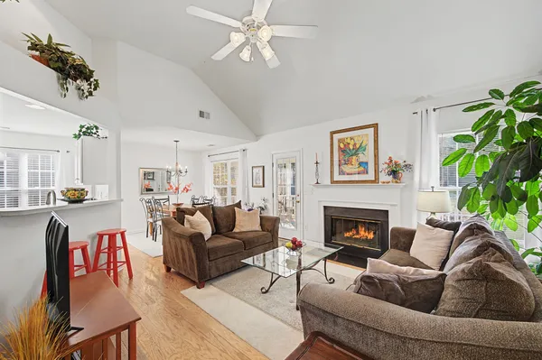$3,500 | 553 Wheatfield Way, Nashville, TN 37209