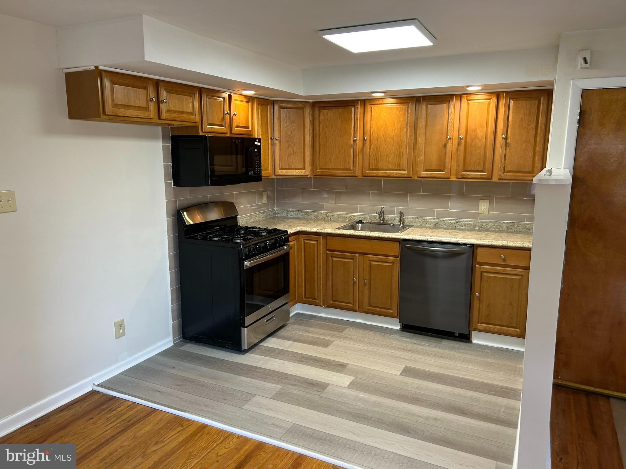 7355 Ruskin Road Philadelphia, PA 19151 - Photo 15 of 18 Unit #2 Kitchen