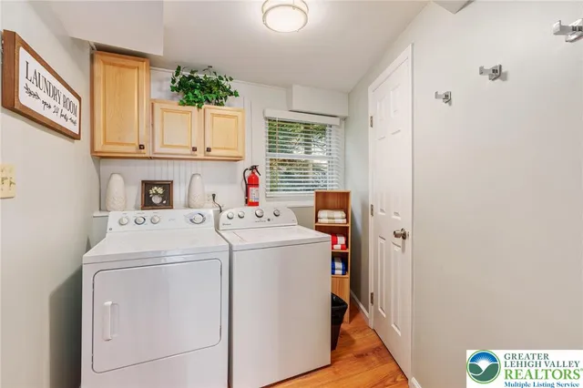 $1,495,000 | 34 South Lake Drive, Lake Harmony, PA 18624