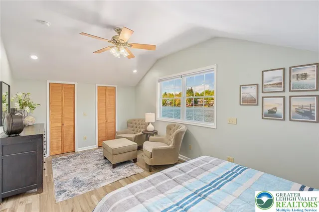 $1,495,000 | 34 South Lake Drive, Lake Harmony, PA 18624