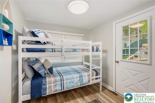 $1,495,000 | 34 South Lake Drive, Lake Harmony, PA 18624