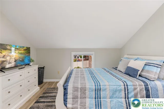 $1,495,000 | 34 South Lake Drive, Lake Harmony, PA 18624