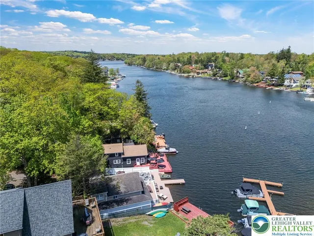 $1,495,000 | 34 South Lake Drive, Lake Harmony, PA 18624