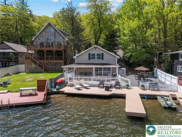 $1,495,000 | 34 South Lake Drive, Lake Harmony, PA 18624