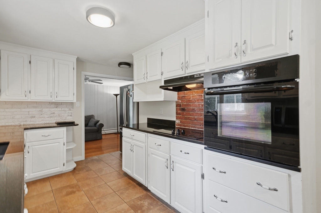 51 Tyler Street Methuen, MA 01844 - Photo 24 of 42