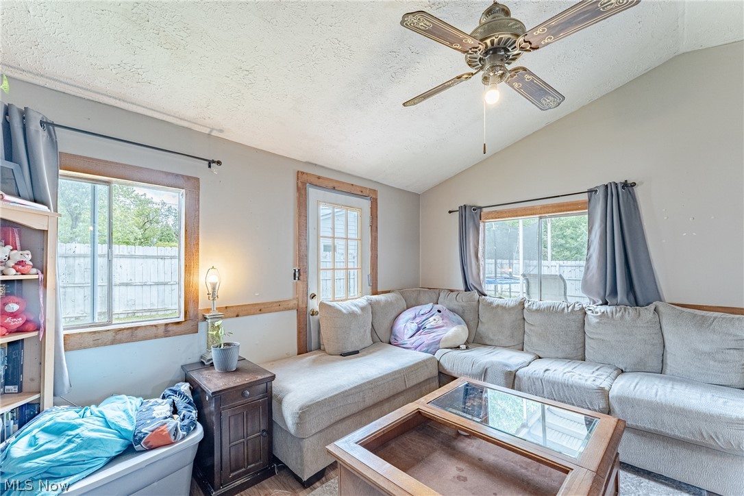 3060 Boston Road Brunswick, OH 44212 - Photo 14 of 31 Gallery Image 14