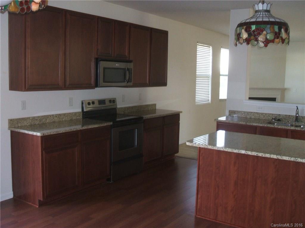 8604 Heartleaf Road, Unit 582 Charlotte, NC 28227 - Photo 3 of 10 Gallery Image 3