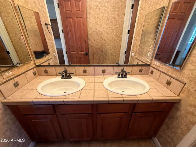 $2,500 | 3388 East Jasper Drive, Gilbert, AZ 85296