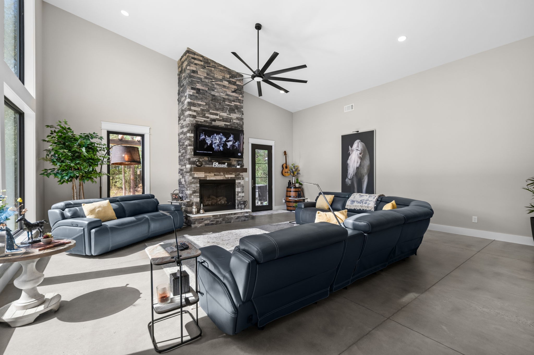 843 Ovoca Lake Road Tullahoma, TN 37388 - Photo 4 of 65 Gallery Image 4