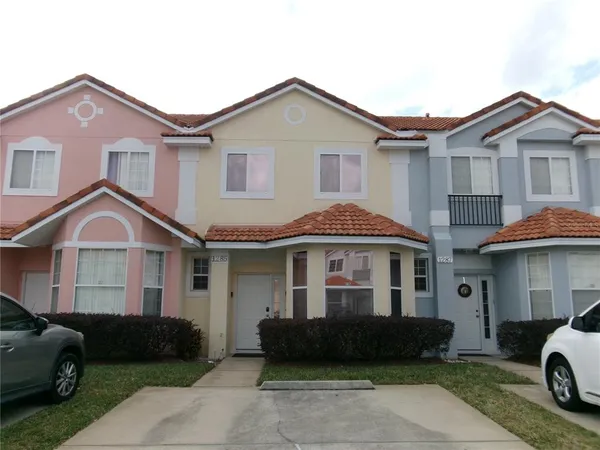 $212,900 | 1285 South South Beach Circle, Kissimmee, FL 34746
